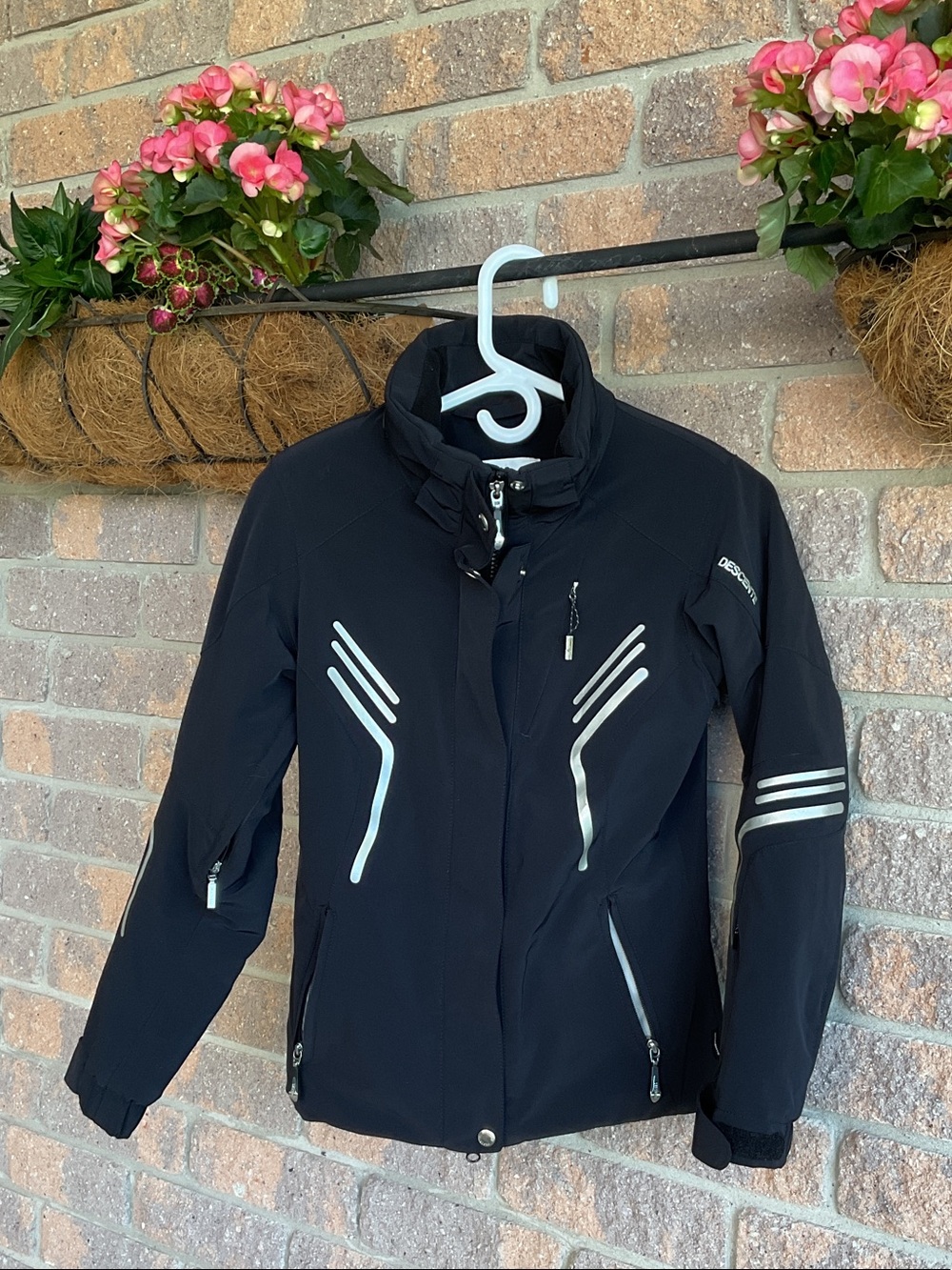 Descente Black Ski Shell Jacket with Reflective Trim